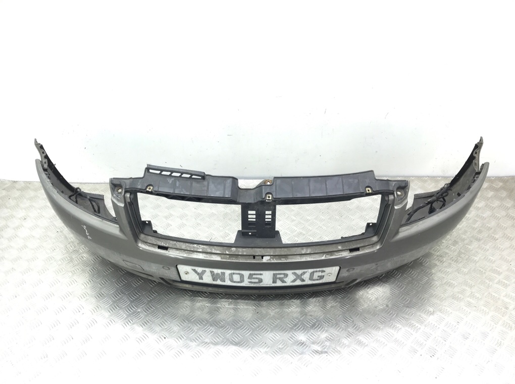 Бампер передний для Audi A4, 2005 г. 1.8 Ti бензин б/у — фото 2