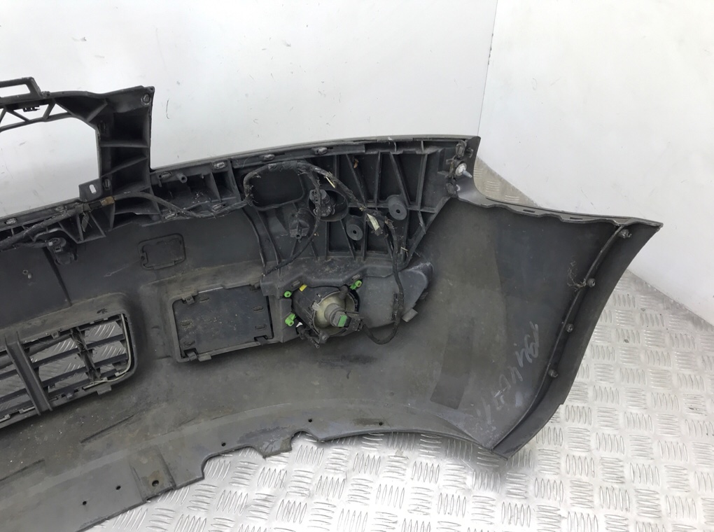 Бампер передний для Audi A4, 2005 г. 1.8 Ti бензин б/у — фото 7