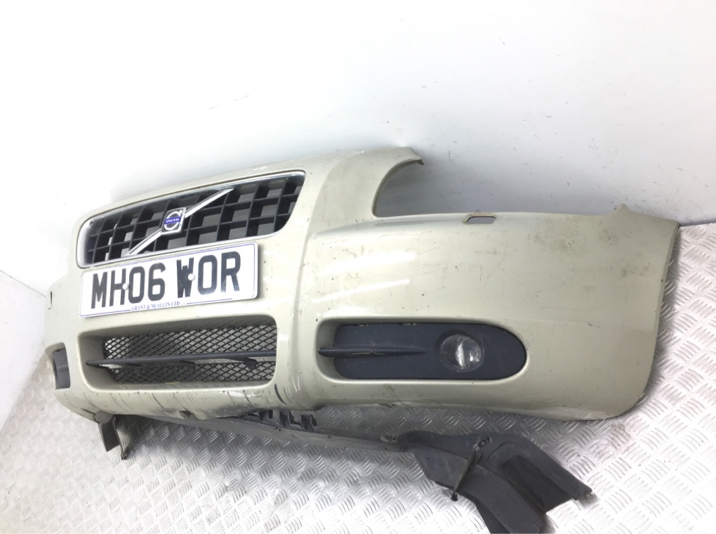 Бампер передний для Volvo C70, 2006 г. 2.4 i бензин б/у — фото 4