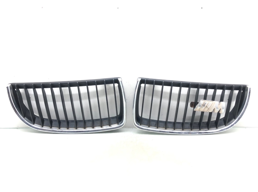 Решетка радиатора для BMW 3 E90/E91/E92/E93, 2005 г. 2.0 i бензин б/у