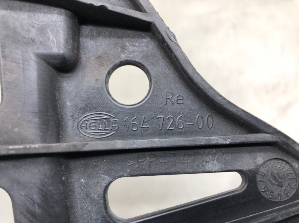Крепление фары правой для Citroen C4 Grand Picasso, 2011 г. 2.0 HDi дизель б/у — фото 5
