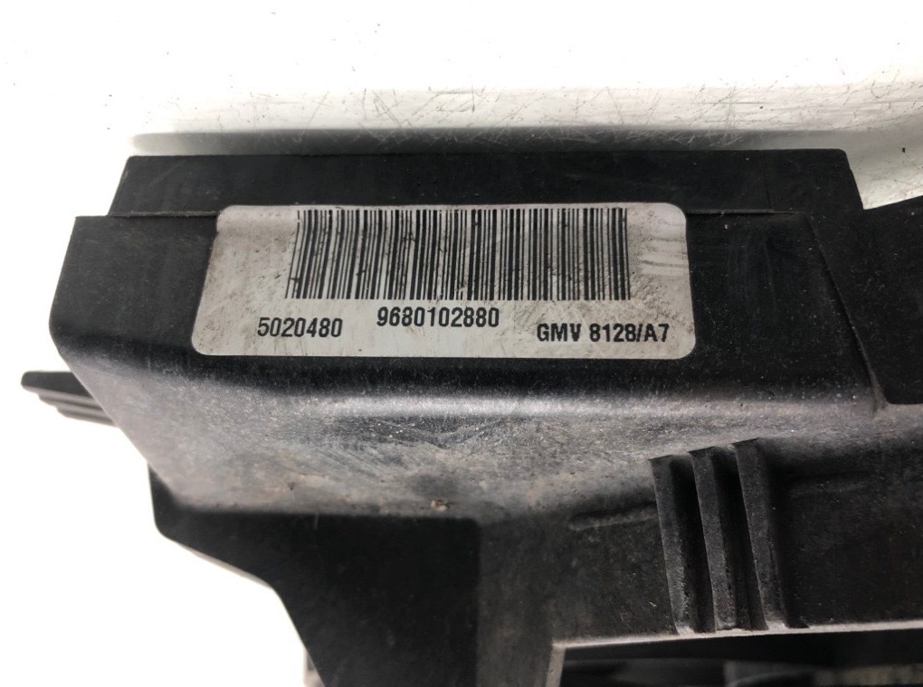 Вентилятор радиатора для Peugeot 207, 2007 г. 1.6 HDi дизель б/у — фото 6
