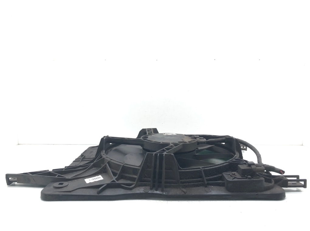 Вентилятор радиатора для Nissan Qashqai, 2009 г. 1.5 DCi дизель б/у — фото 3