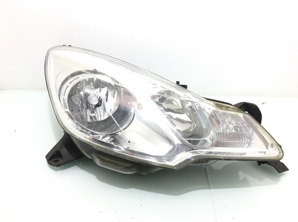 Фара правая для Citroen C3, 2010 г. 1.6 HDi дизель б/у