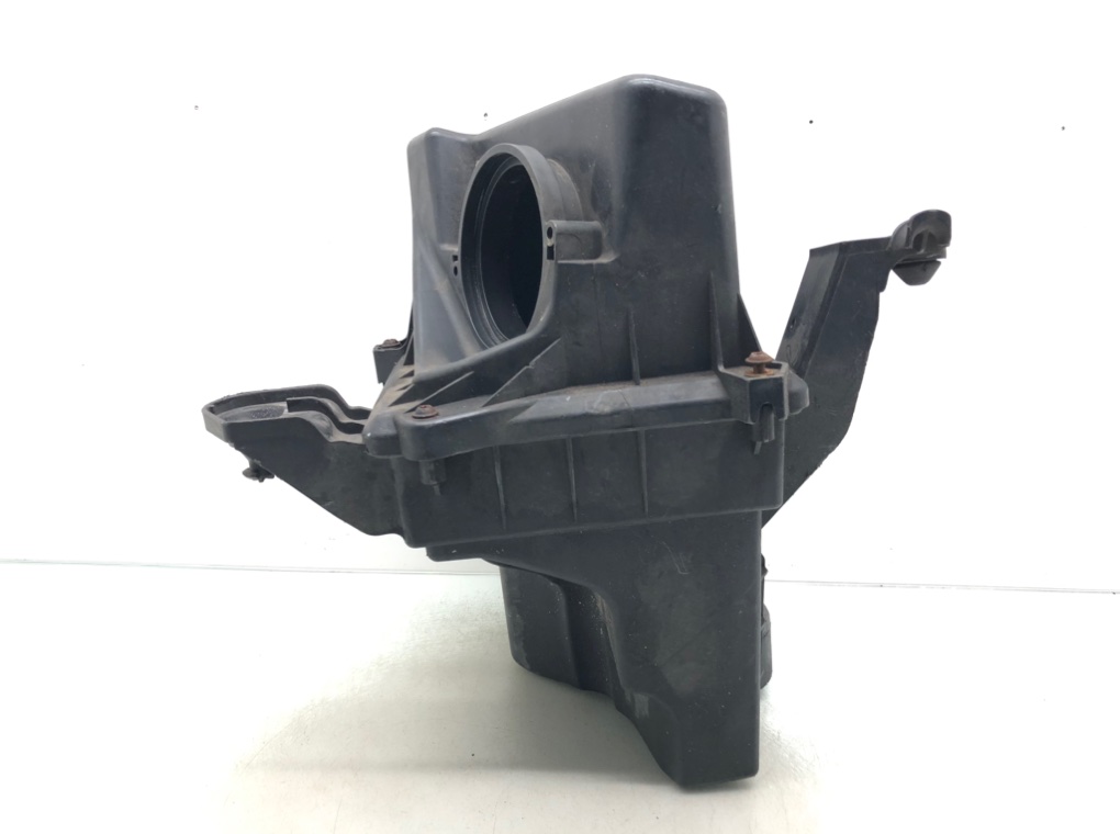 Корпус воздушного фильтра для Ford Focus, 2007 г. 2.0 TDCi дизель б/у — фото 3