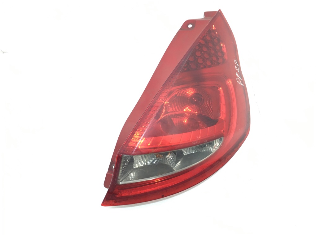 Фонарь задний правый для Ford Fiesta, 2009 г. 1.4 TDCi дизель б/у