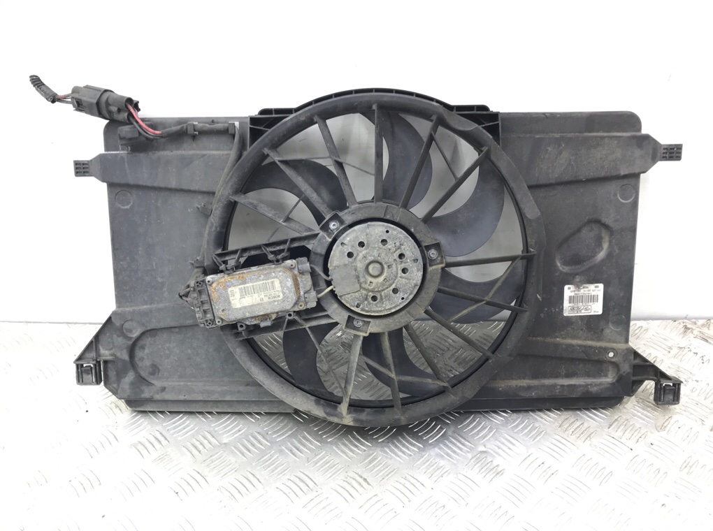 Вентилятор радиатора для Ford Focus, 2008 г. 2.0 TDCi дизель б/у