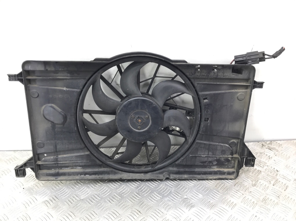 Вентилятор радиатора для Ford Focus, 2008 г. 2.0 TDCi дизель б/у — фото 5