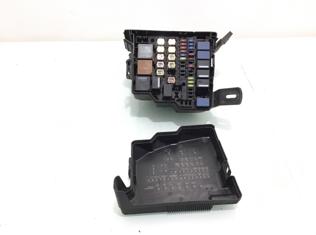 Блок предохранителей для Ford Fiesta, 2009 г. 1.4 TDCi дизель б/у