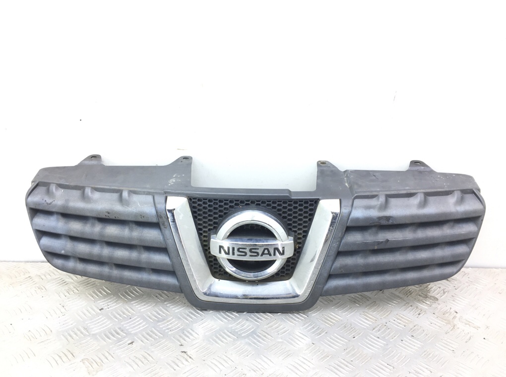 Решетка радиатора для Nissan Qashqai, 2007 г. 1.5 DCi дизель б/у
