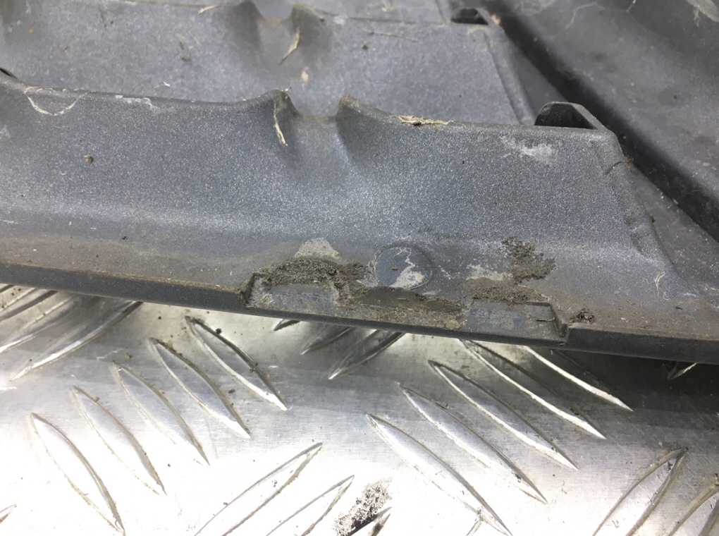 Решетка радиатора для Nissan Qashqai, 2007 г. 1.5 DCi дизель б/у — фото 5