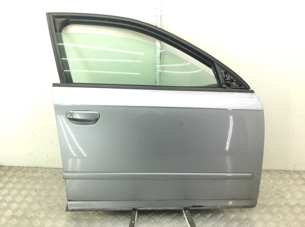 Дверь передняя правая для Audi A4, 2007 г. 2.0 TDi дизель б/у