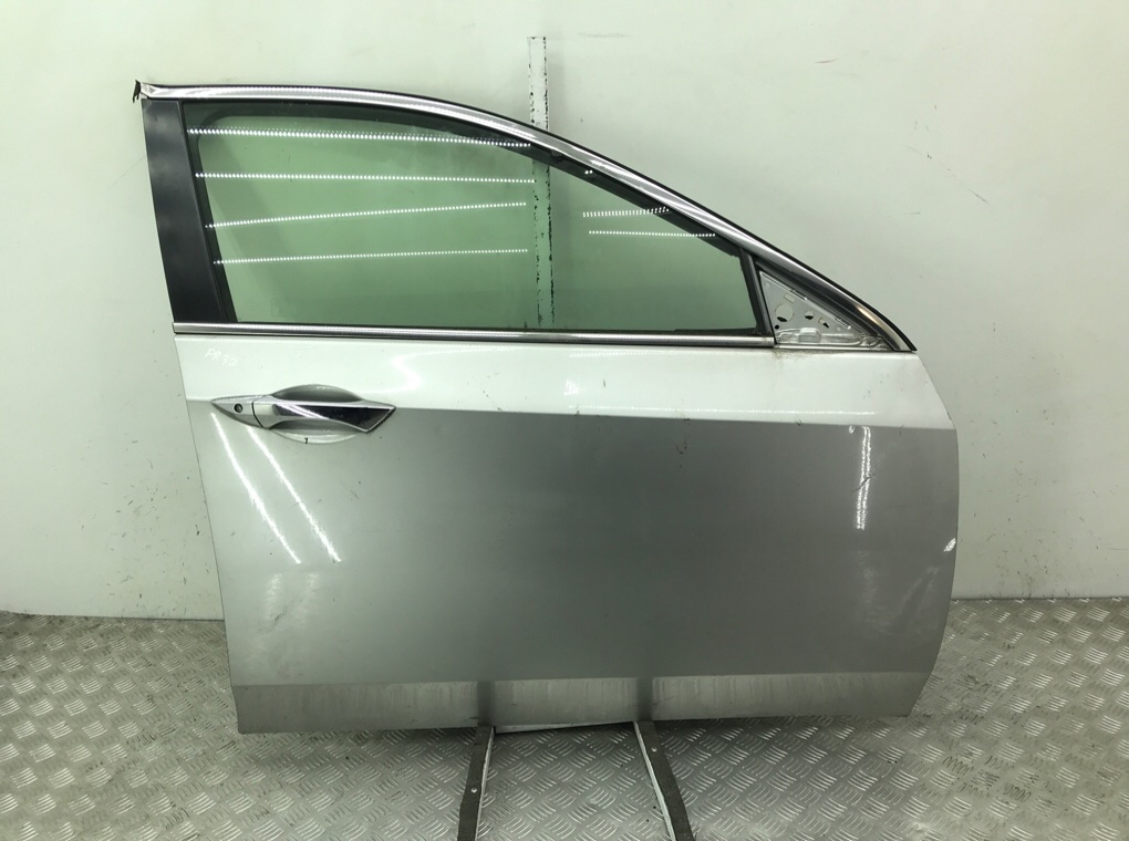 Дверь передняя правая для Honda Accord, 2011 г. 2.2 D дизель б/у