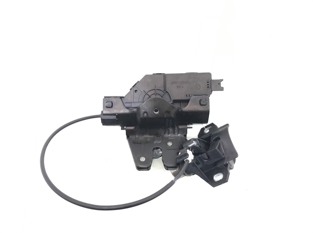 Замок багажника для BMW 3 E90/E91/E92/E93, 2005 г. 2.0 TD дизель б/у — фото 4