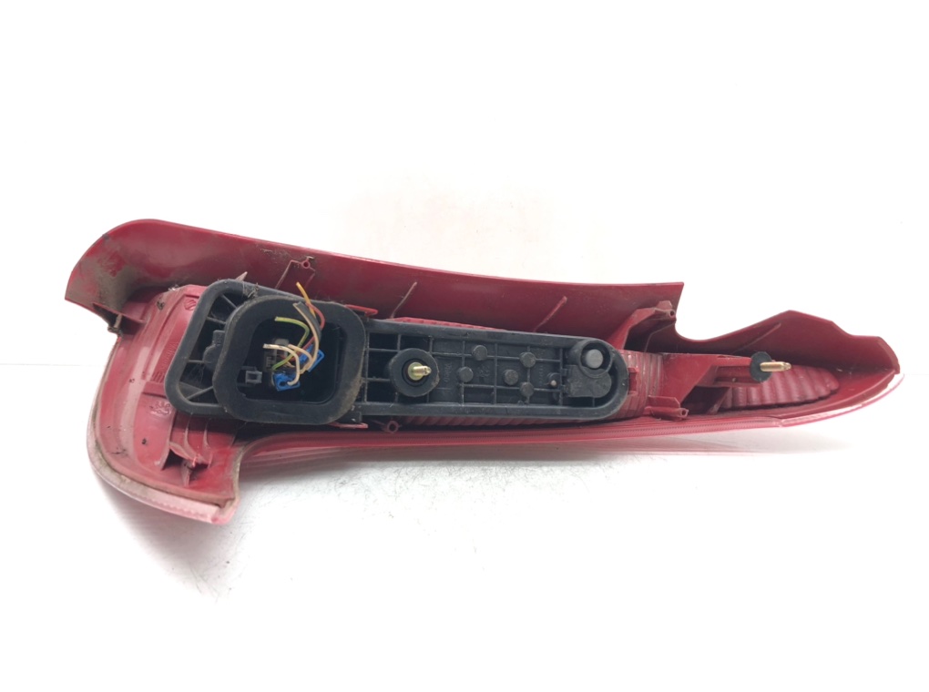 Фонарь задний левый для Peugeot 206, 2006 г. 1.6 HDi дизель б/у — фото 3