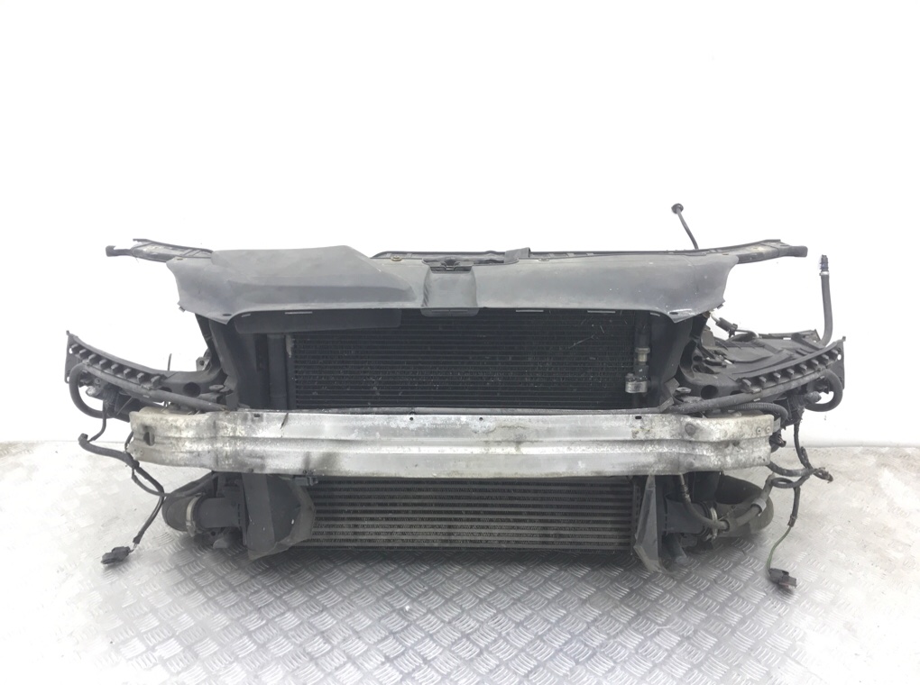 Панель передняя (телевизор) для Audi A5, 2011 г. 2.0 TDi дизель б/у