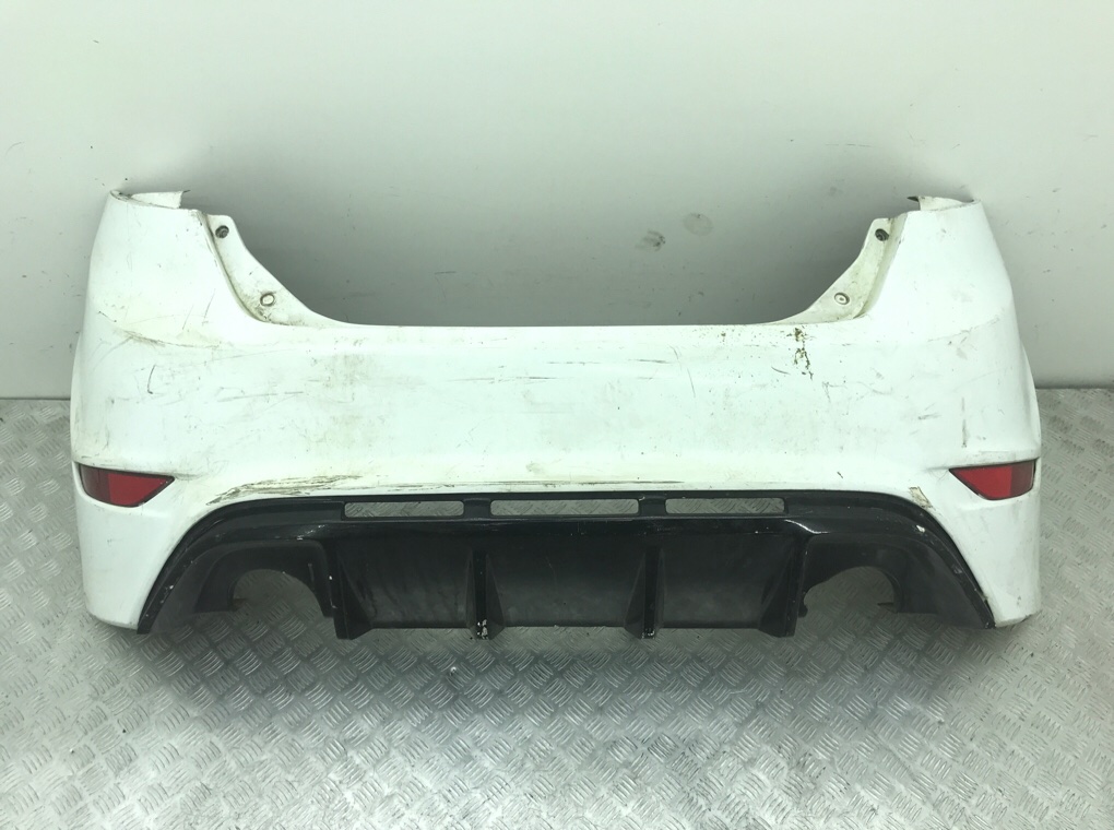 Бампер задний для Ford Fiesta, 2011 г. 1.2 i бензин б/у