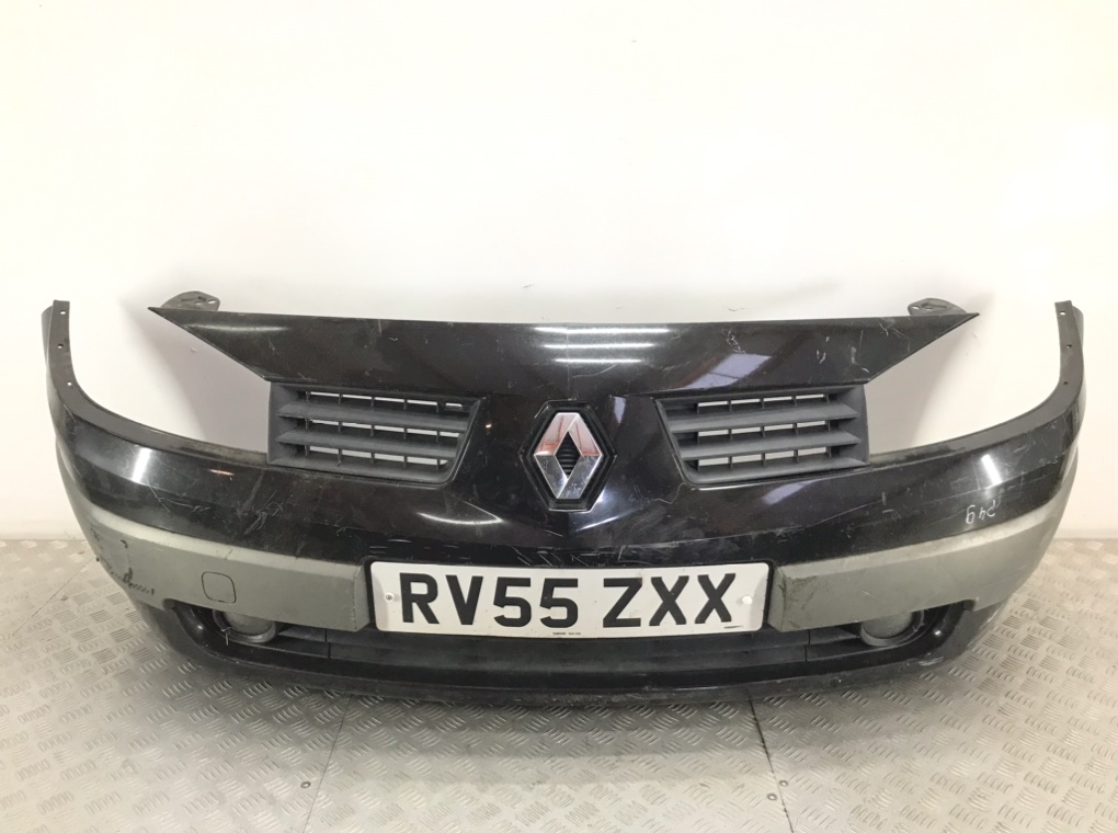 Бампер передний для Renault Megane, 2005 г. 2.0 i бензин б/у