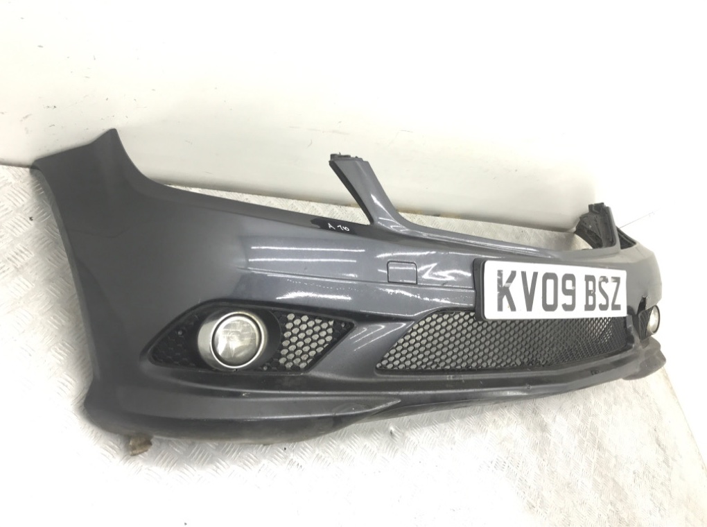 Бампер передний для Mercedes C W204, 2009 г. 3.0 CDI дизель б/у — фото 3