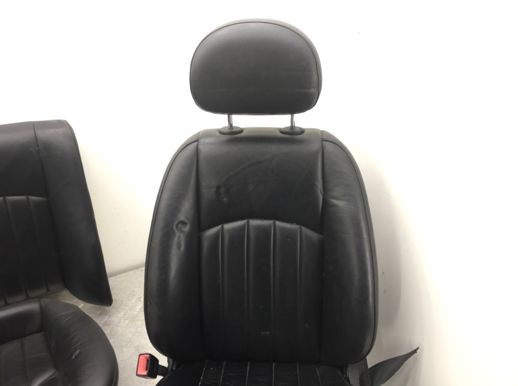 Салон (комплект сидений) для Mercedes CLS W219, 2006 г. 3.0 CDi дизель б/у — фото 4