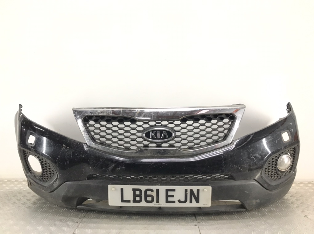 Бампер передний для Kia Sorento, 2011 г. 2.2 CRDi дизель б/у