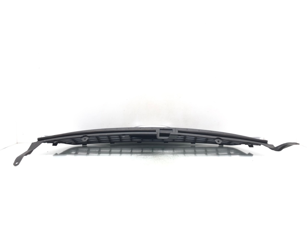Решетка радиатора для Ford Mondeo, 2007 г. 2.0 i бензин б/у — фото 3