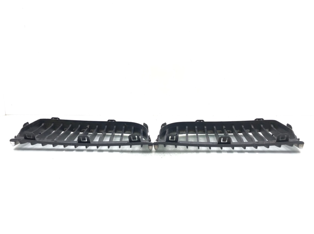 Решетка радиатора для BMW 3 E90/E91/E92/E93, 2006 г. 2.0 i бензин б/у — фото 5