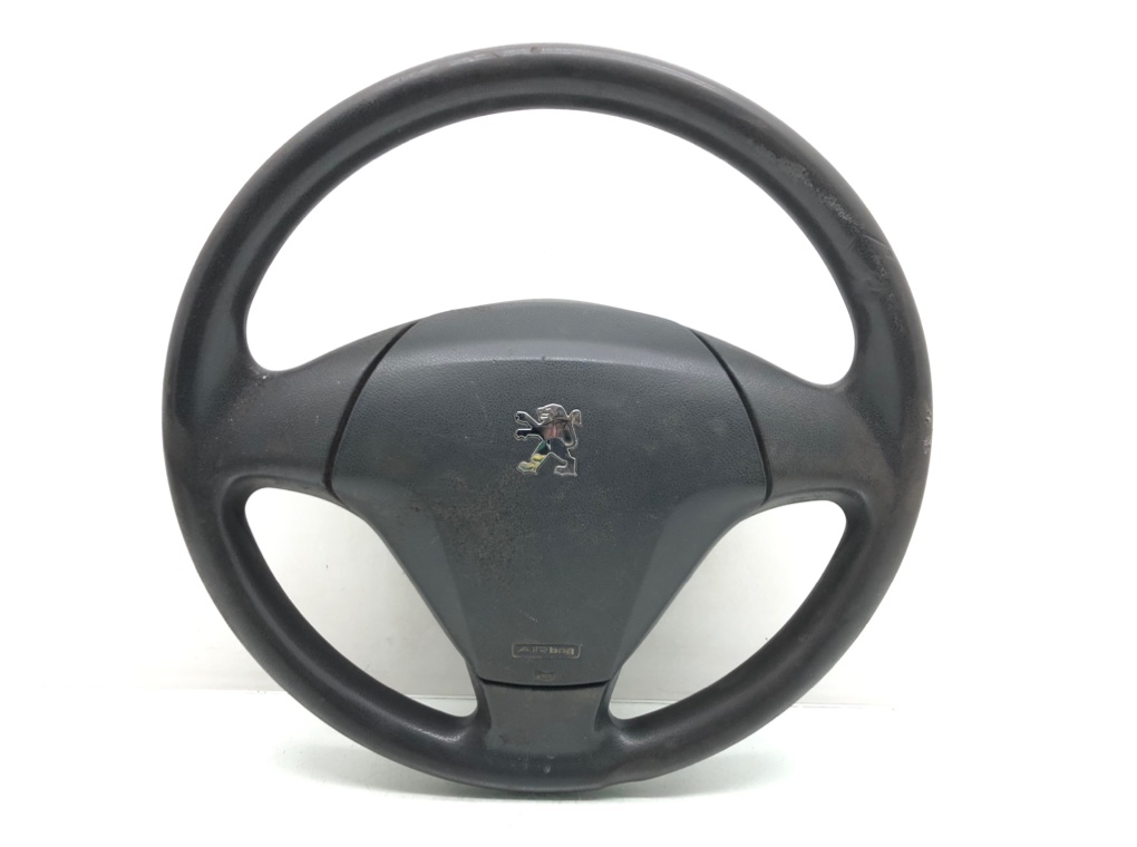 Руль для Peugeot Bipper, 2008 г. 1.4 HDi дизель б/у