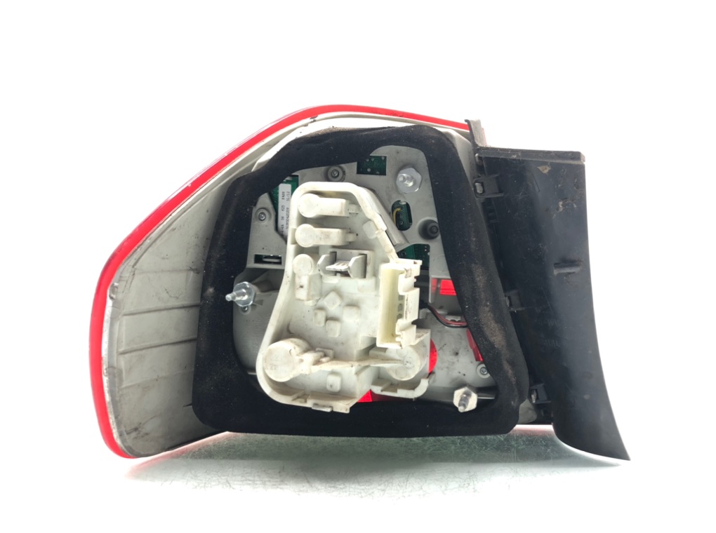 Фонарь задний правый для BMW 3 E90/E91/E92/E93, 2011 г. 2.0 TD дизель б/у — фото 2