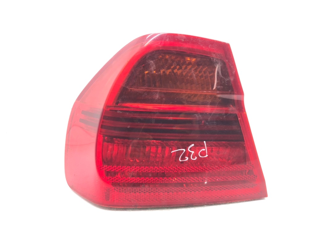 Фонарь задний левый для BMW 3 E90/E91/E92/E93, 2006 г. 2.0 TD дизель б/у