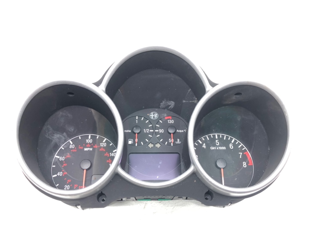 Щиток приборов (приборная панель) для Alfa Romeo 147, 2002 г. 1.6 i бензин б/у