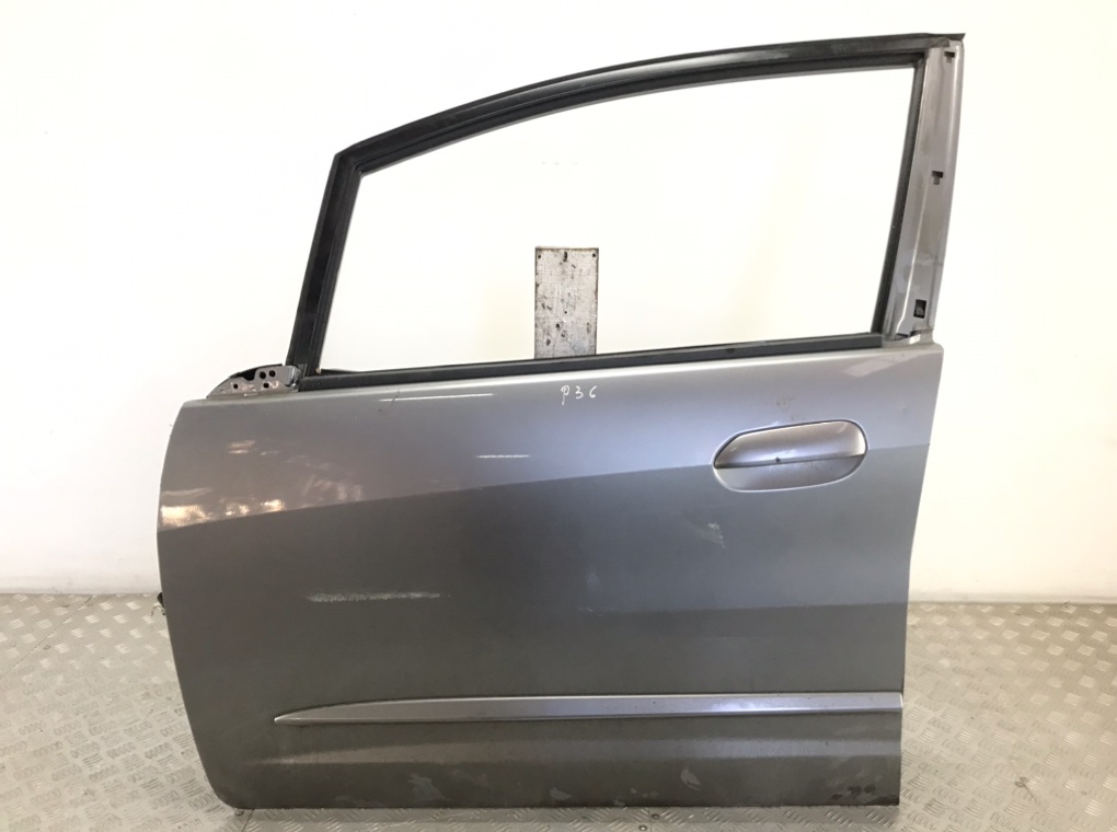 Дверь передняя левая для Honda Jazz, 2010 г. 1.3 i бензин б/у