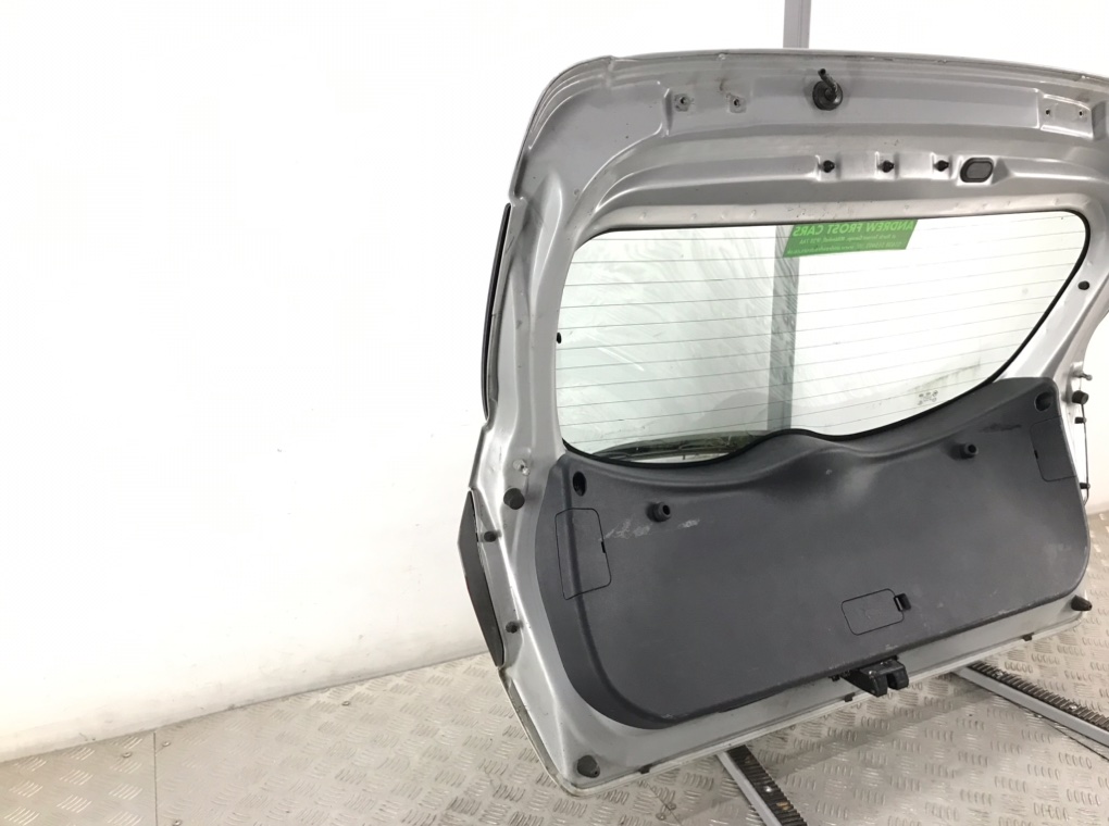 Крышка багажника для Kia Rio, 2013 г. 1.2 i бензин б/у — фото 6