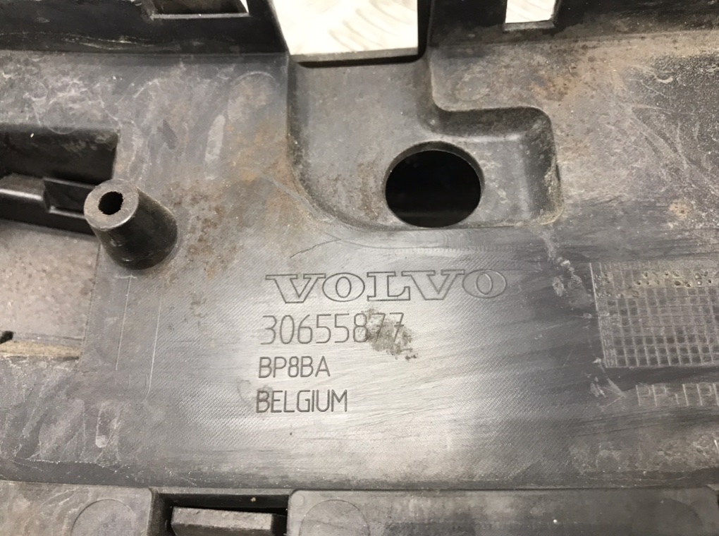 Усилитель бампера переднего для Volvo V70, 2003 г. 2.4 TD дизель б/у — фото 9