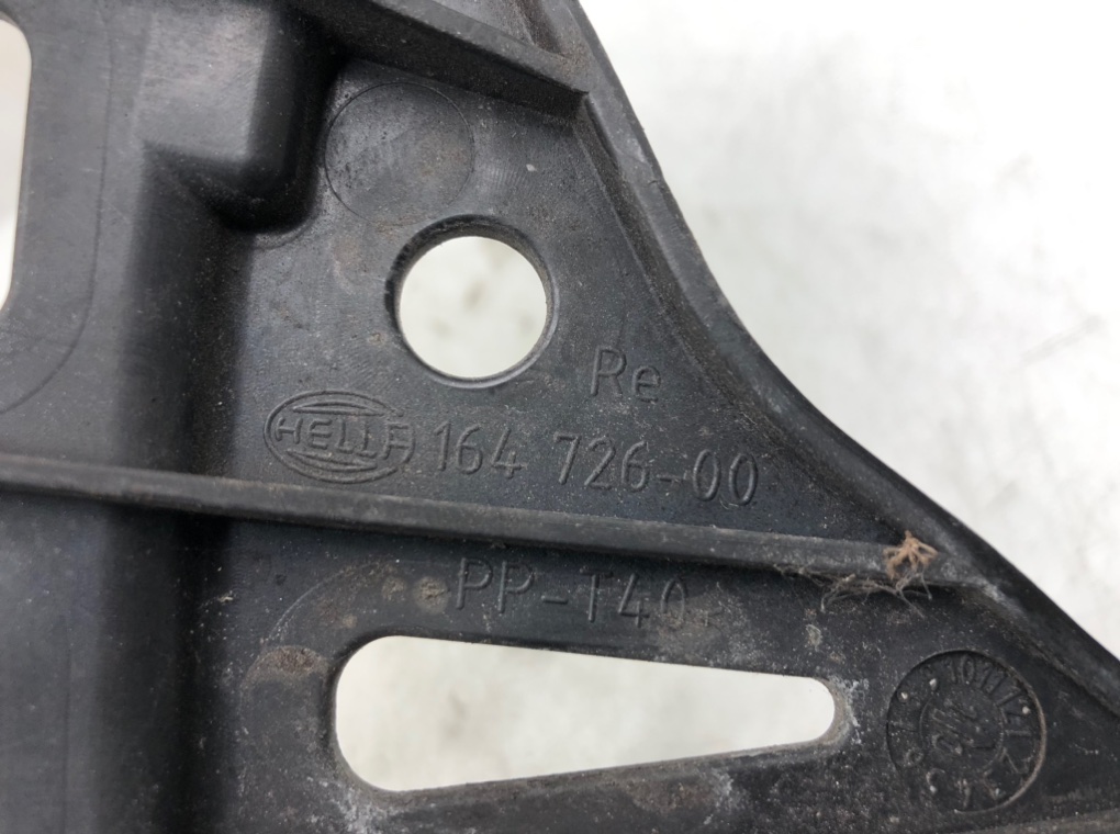 Крепление фары правой для Citroen C4 Picasso, 2010 г. 1.6 HDi дизель б/у — фото 5