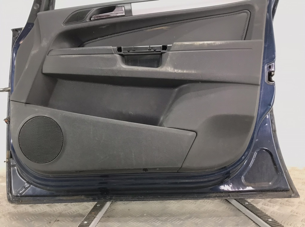 Дверь передняя правая для Opel Zafira, 2011 г. 1.7 CDTi дизель б/у — фото 4