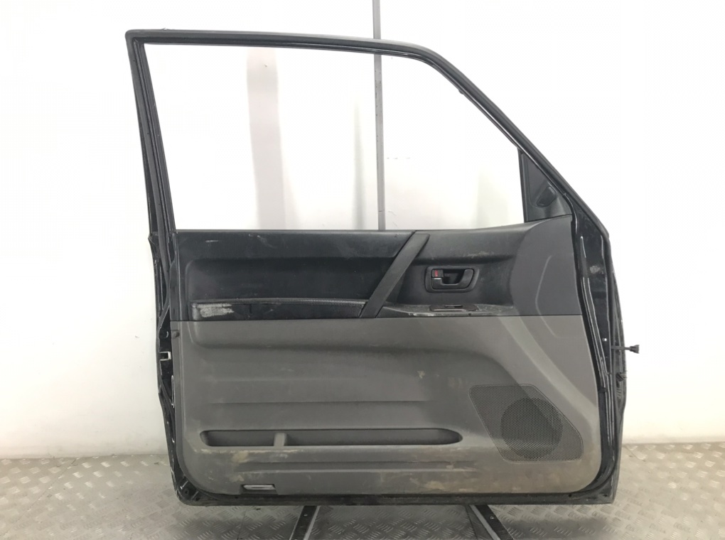 Дверь передняя левая для Mitsubishi Pajero, 2002 г. 3.2 DiD дизель б/у — фото 2