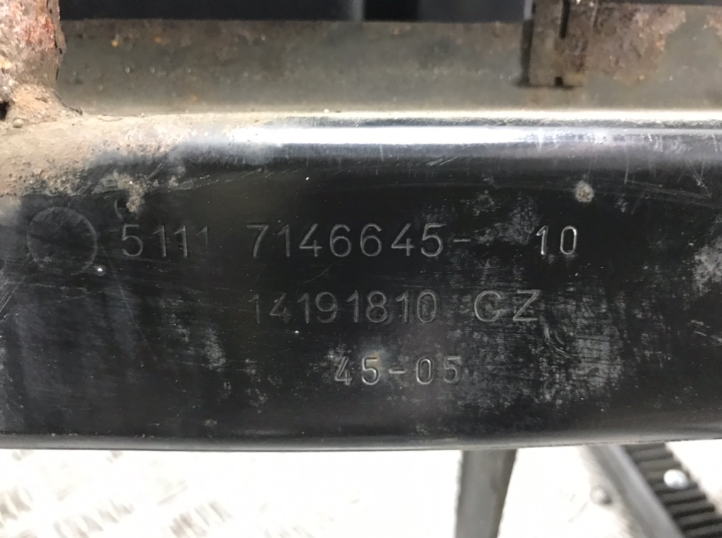 Панель передняя (телевизор) для BMW 3 E90/E91/E92/E93, 2006 г. 2.0 TD дизель б/у — фото 9