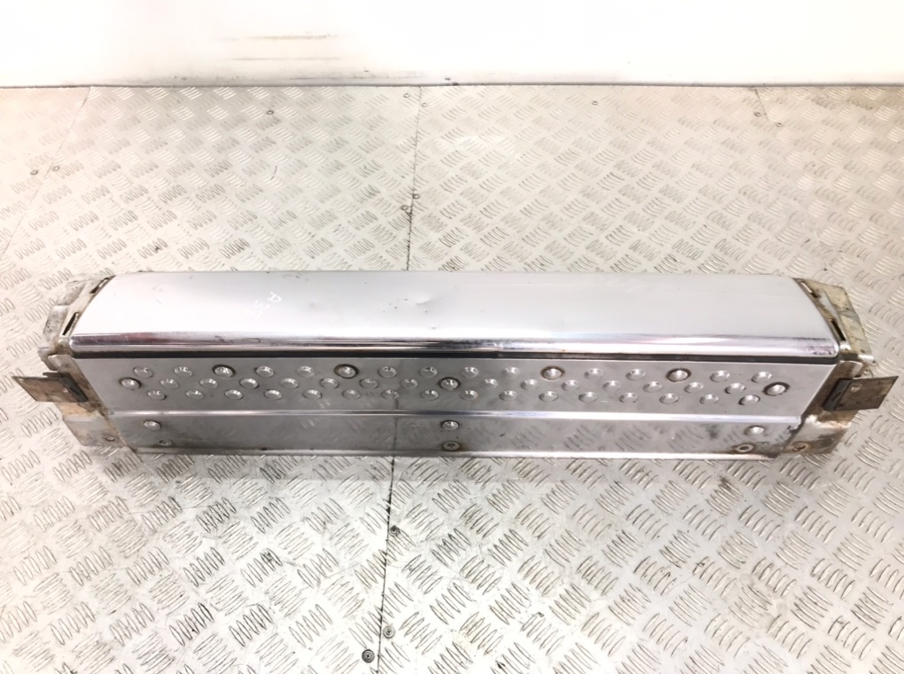 Подножка для Mitsubishi Pajero, 2002 г. 3.2 DiD дизель б/у