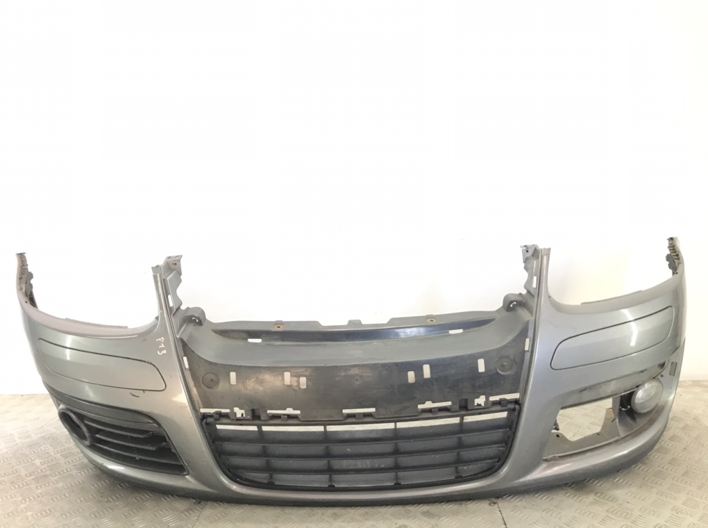 Бампер передний для Volkswagen Golf, 2007 г. 2.0 TDi дизель б/у