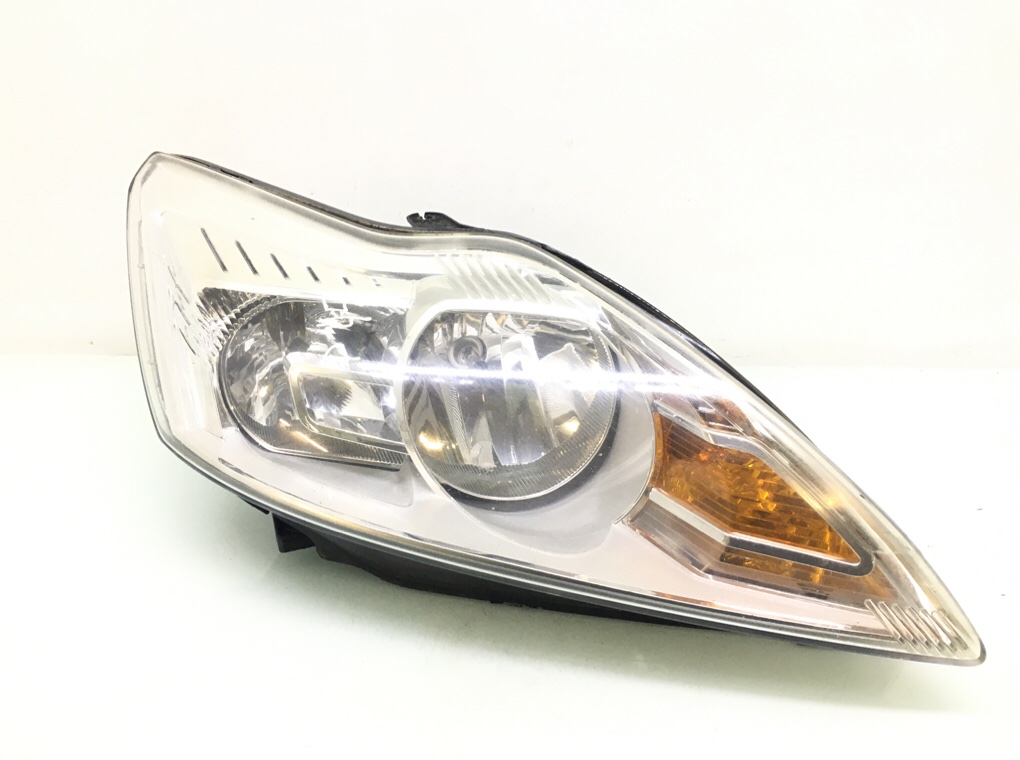Фара правая для Ford Focus, 2008 г. 1.6 i бензин б/у