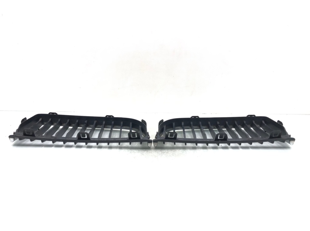 Решетка радиатора для BMW 3 E90/E91/E92/E93, 2006 г. 2.0 i бензин б/у — фото 5