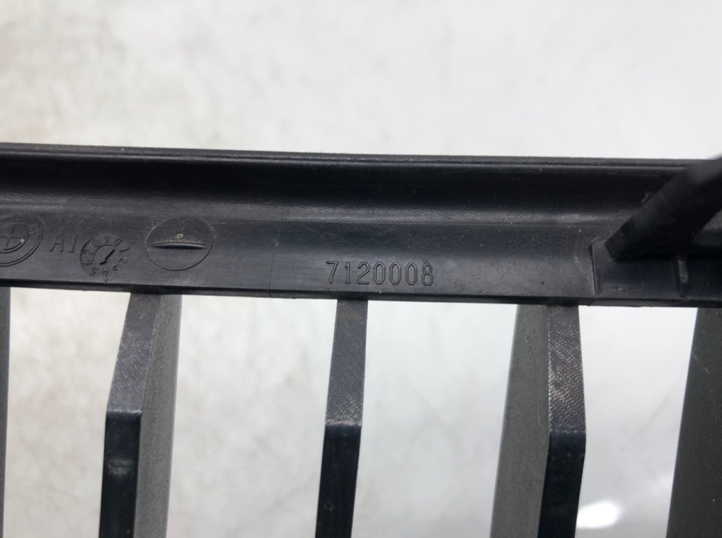 Решетка радиатора для BMW 3 E90/E91/E92/E93, 2006 г. 2.0 i бензин б/у — фото 7