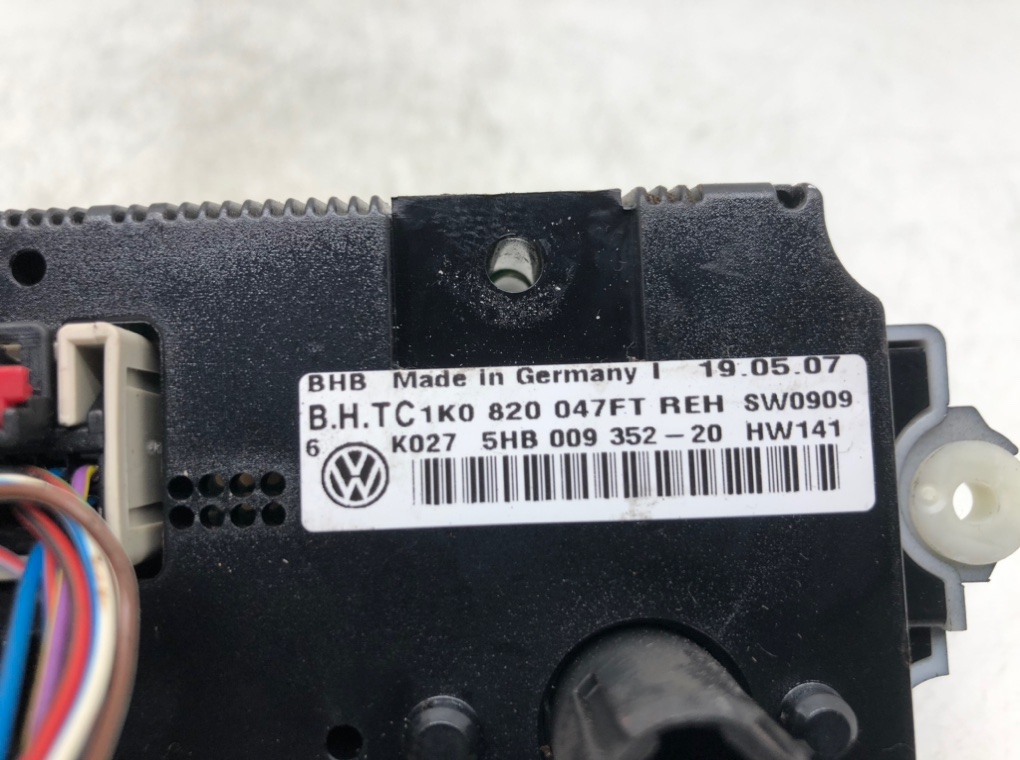 Блок управления печки/климат-контроля для Volkswagen Passat, 2007 г. 2.0 TDi дизель б/у — фото 5