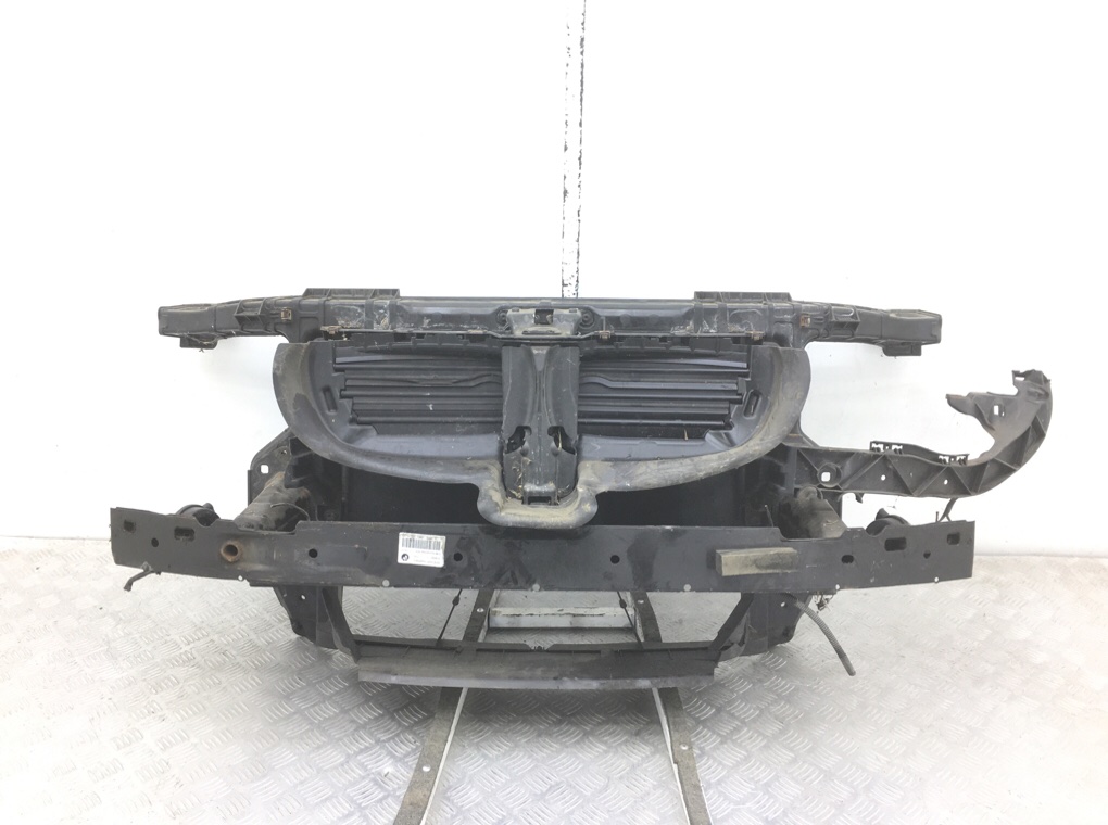 Панель передняя (телевизор) для BMW 1 E87/E81/E82/E88, 2007 г. 2.0 TD дизель б/у
