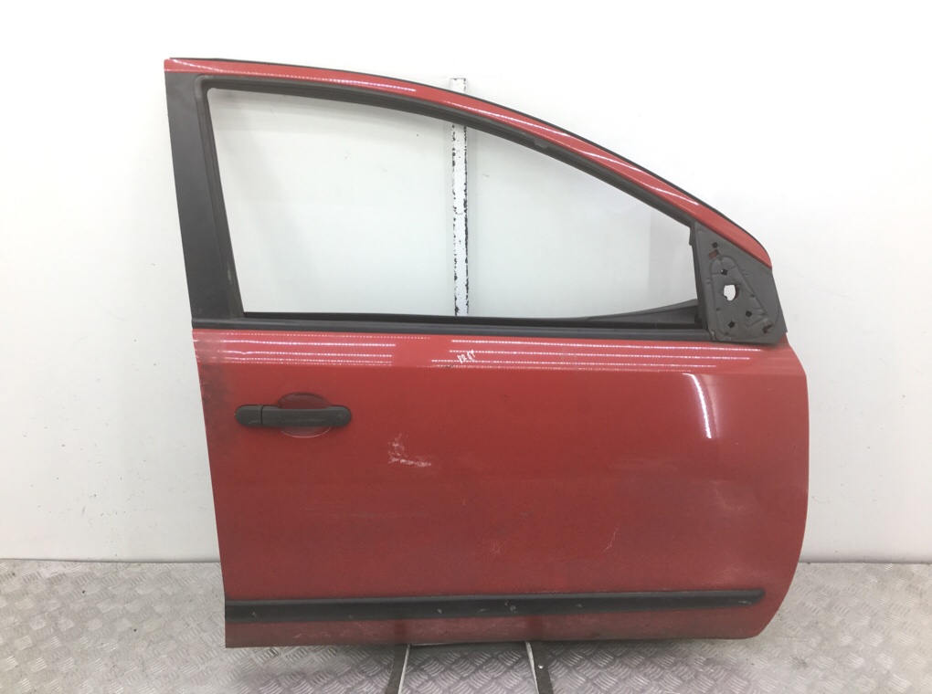 Дверь передняя правая для Nissan Note, 2007 г. 1.5 DCi дизель б/у