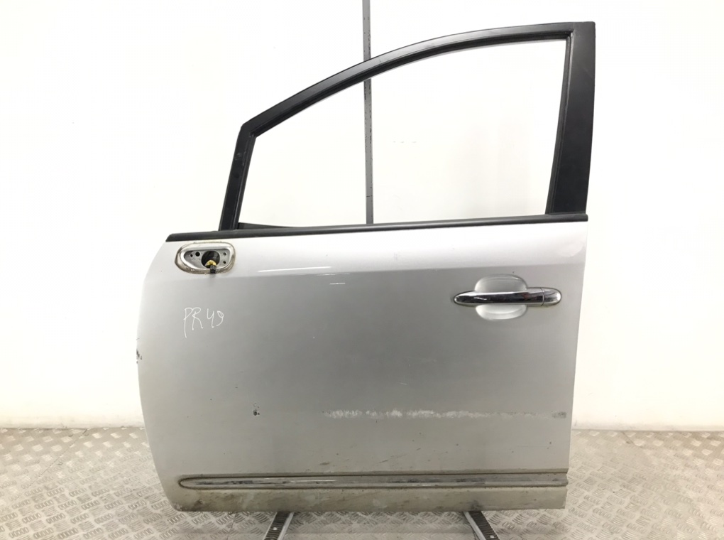 Дверь передняя левая для Kia Carens, 2009 г. 2.0 CRDi дизель б/у