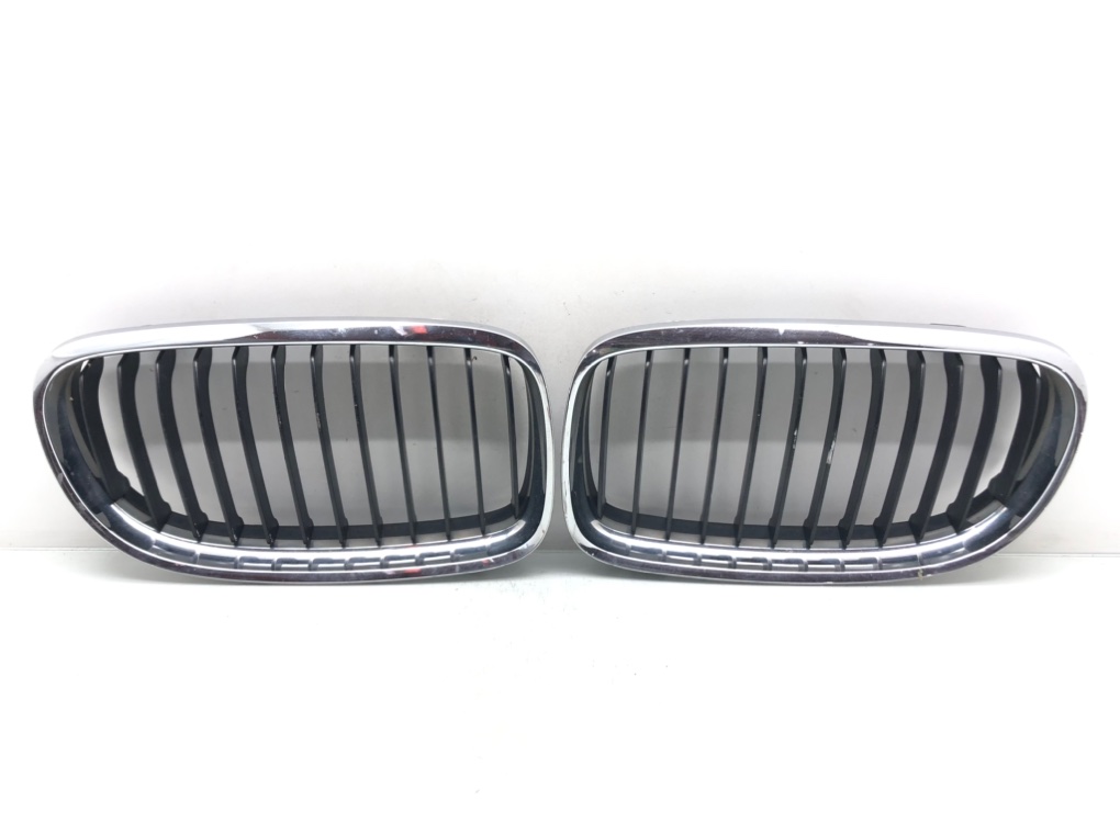 Решетка радиатора для BMW 3 E90/E91/E92/E93, 2010 г. 2.0 i бензин б/у