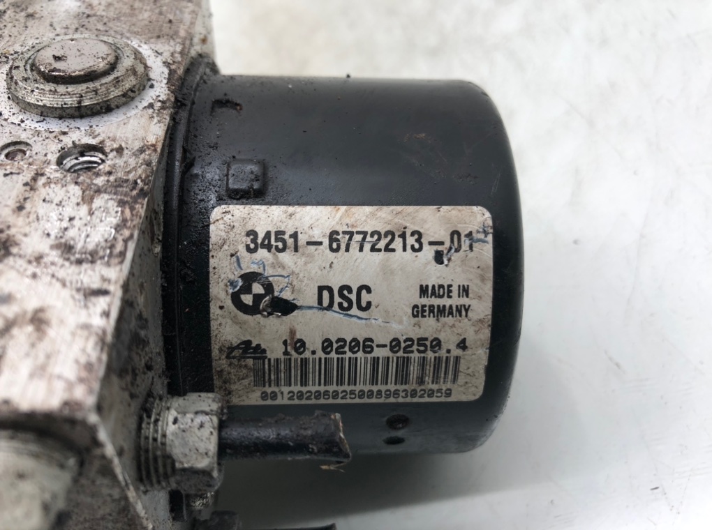 Блок ABS для BMW 3 E90/E91/E92/E93, 2006 г. 2.0 i бензин б/у — фото 7