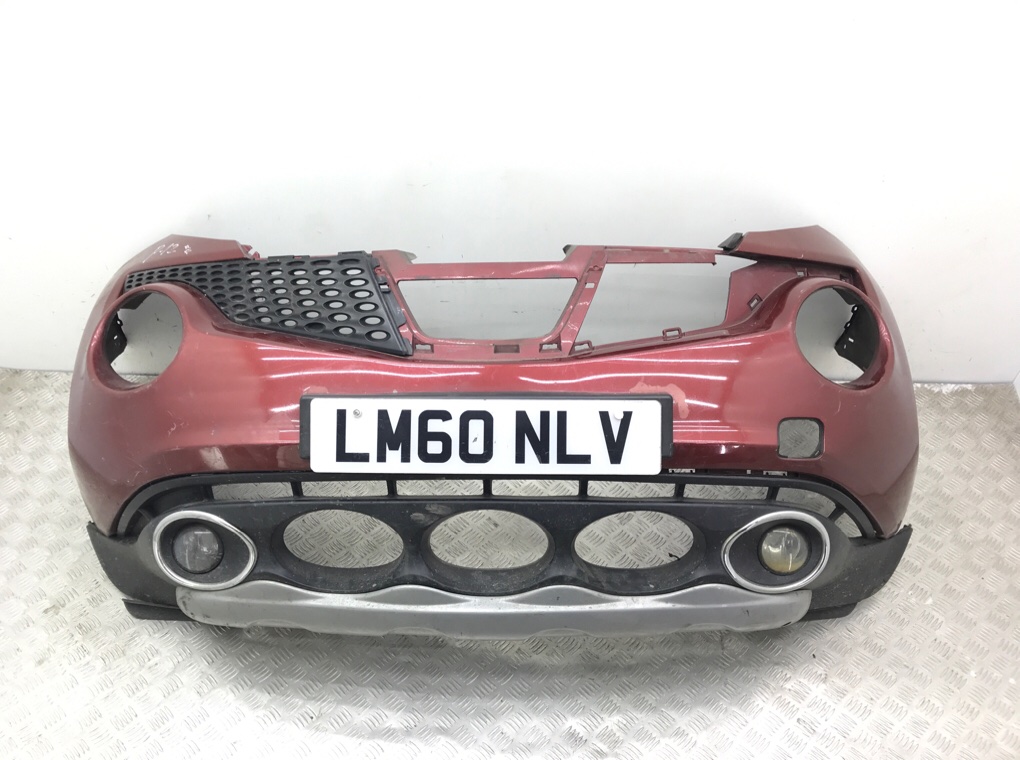Бампер передний для Nissan Juke, 2010 г. 1.6 i бензин б/у